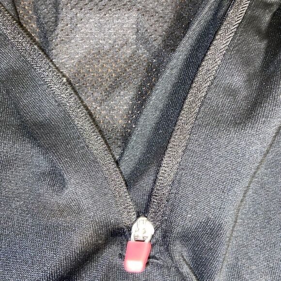 NWT long sleeve 3/4 zip athletic top - Picture 6 of 6